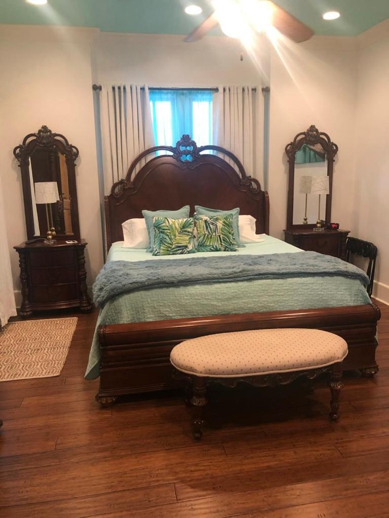 De La Bleau B&B Мандевил Екстериор снимка